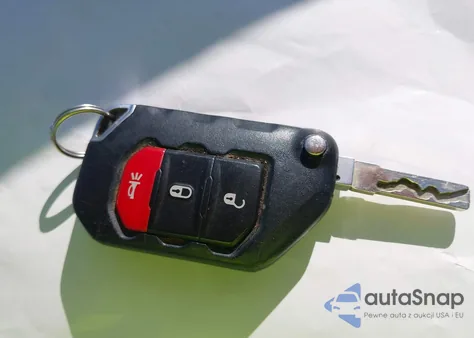 2020 Jeep Wrangler Unlimited Sport Altitude 4X4 из США, поврежденный, VIN 1C4HJXDNXLW110344